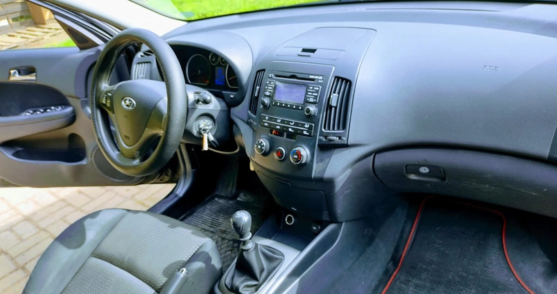 Hyundai I30 cena 13900 przebieg: 262000, rok produkcji 2007 z Ciechocinek małe 781